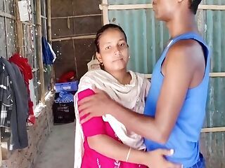 Devar Bhabhi, Suhash Saha And Big Muff In Gaon Ki Bhabhi Ki Chut Ko Devar Ne Jungle Mein Pakad Ke Jor Se Phaad Di! Ten Min